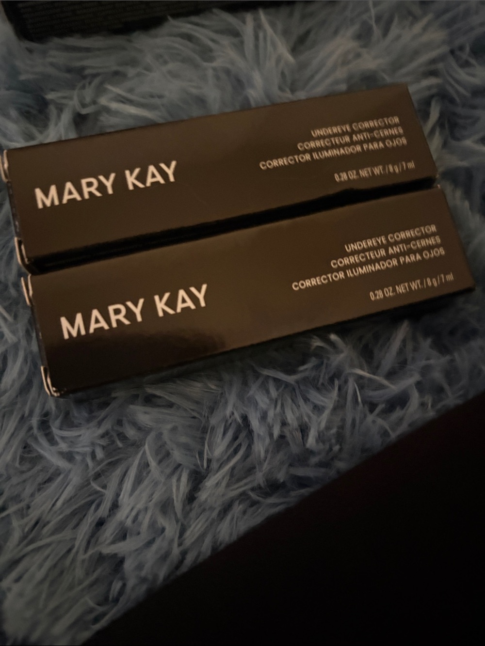Mary Kay Undereye Corrector - Black and White Packaging